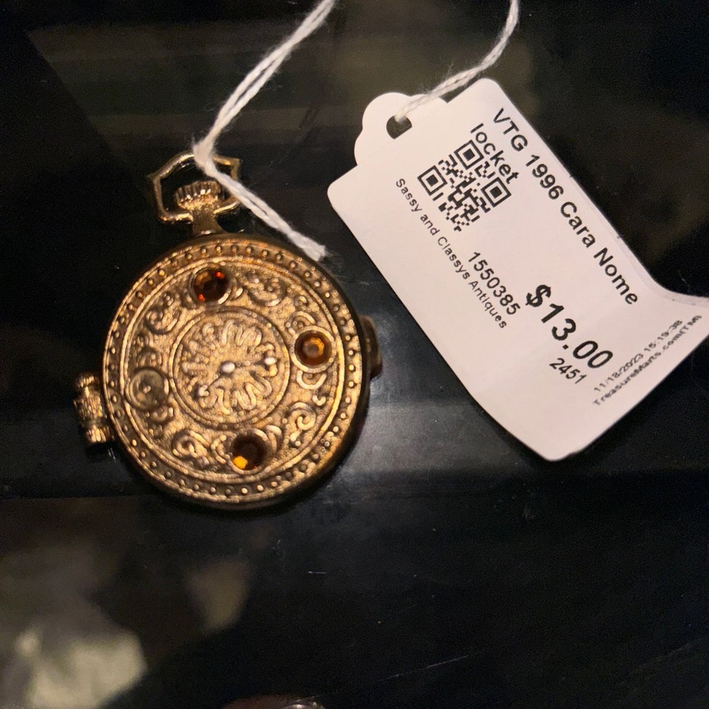 VTG 1996 cara none perfume locket